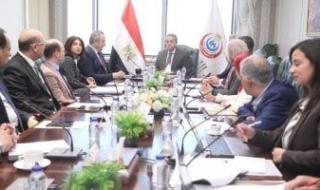 وزير
الصحة
يترأس
اجتماع
مجلس
إدارة
الهيئة
العامة
للمستشفيات
التعليمية