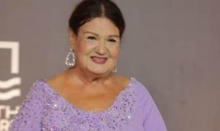 ميمى
جمال
والدة
شريف
سلامة
فى
"على
قد
الحب"
وعمة
هند
صبرى
فى
"مناعة"