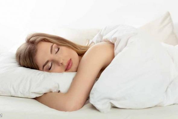 اضرار النوم على البطن للرجل والمرأة وأهم 9 نصائح لنوم مريح