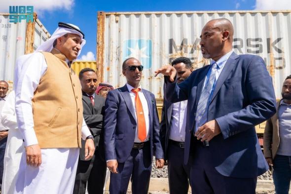 وزير النقل يبحث سبل تطوير الخدمات اللوجستية مع نظيره الإثيوبي
