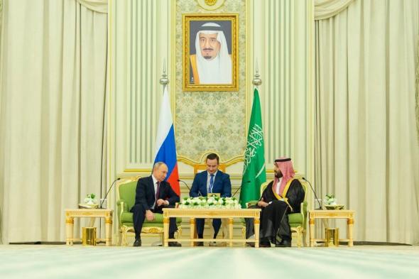 خلال لقائه مع بوتن.. ولي العهد يصحح للمترجم: السعودية لم تستقل لأنها "لم تُستعمر"