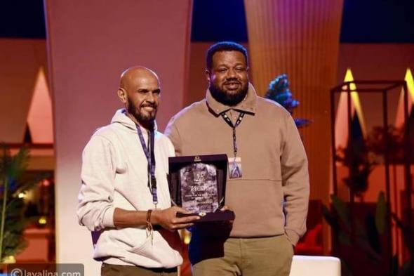 خلال فعاليات مهرجان الجونة: محمد كردفاني يتسلم جائزة أفضل موهبة عربية