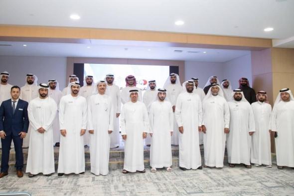 محاكم دبي تكرم مجموعة من المتطوعين