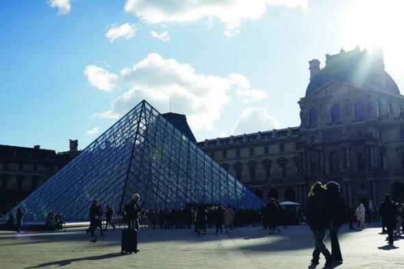 متاحف باريس تستعين بـ «لغة الأجيال الجديدة» لاستقطاب الشباب