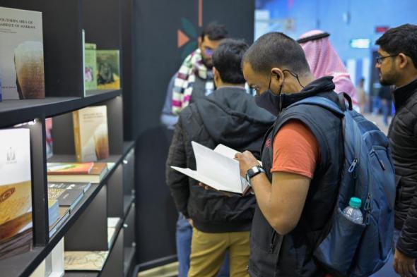 لغويون في جناح السعودية بمعرض نيودلهي للكتاب: العربية حاضرة