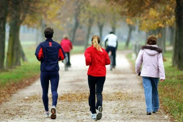 «المشي» الرياضة الأفضل لصحة الجسم