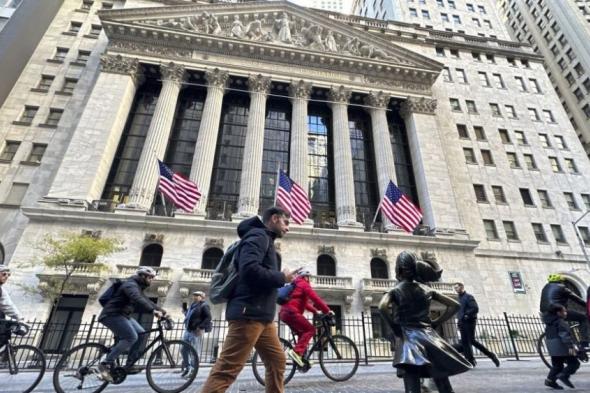 مؤشرات أسواق الأسهم الأمريكية تغلق منخفضة