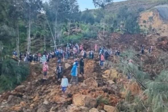 صور.. مصرع العشرات نتيجة انهيار أرضي في بابوا غينيا الجديدة