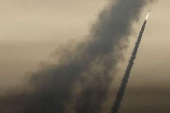 إعلام عبرى: إطلاق أكثر من 50 صاروخا من لبنان على إسرائيل
