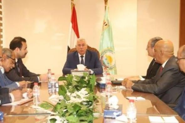 وزير الزراعة يبحث مع المدير التنفيذي لجهاز مستقبل مصر تنسيق التعاون لتحقيق...اليوم الإثنين، 3 يونيو 2024 11:47 صـ   منذ 36 دقيقة