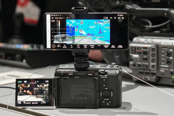 سوني توفر مراقبة متعددة الكاميرات لتطبيق الكاميرا