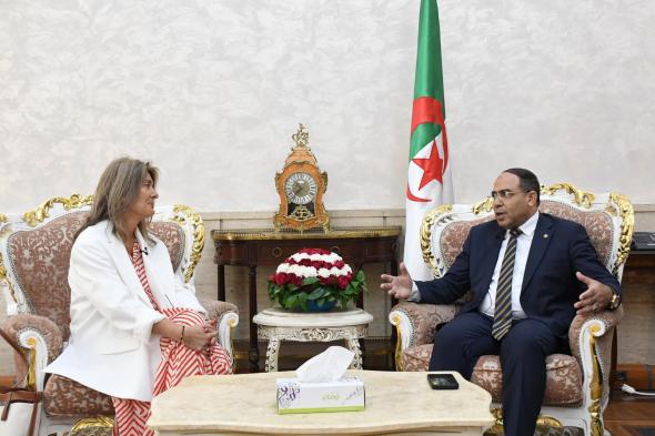 الجزائر وفرنسا.. تعزيز التعاون في مجال التوثيق