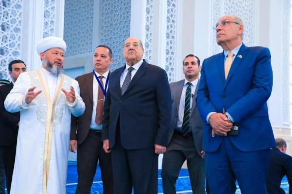 رئيس مجلس الشيوخ يؤكد لمفتى كازاخستان حرص مصر على تطوير علاقة البلديناليوم الخميس، 6 يونيو 2024 11:46 صـ   منذ 37 دقيقة