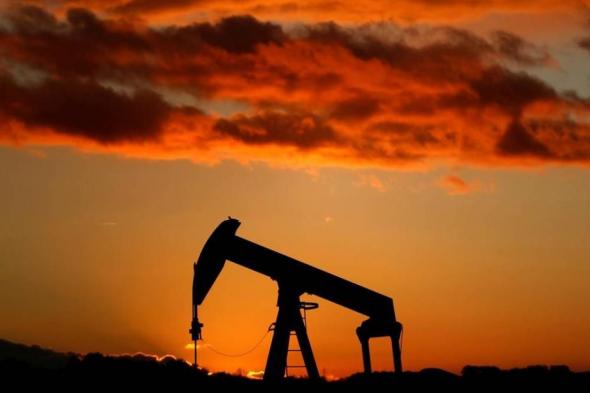 النفط يصعد بدفعة من توقعات خفض الفائدة الأمريكية