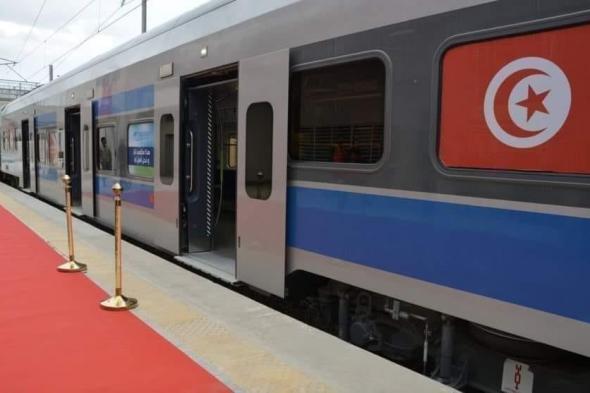 إنطلاق أول سفرة تجريبية لقطار الجزائر-تونس