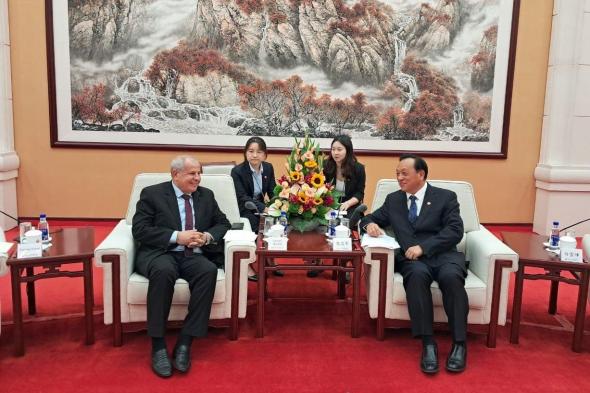 حشيشي يُستَقبل من طرف الرئيس المدير العام للشركة الوطنية الصينية للبترول