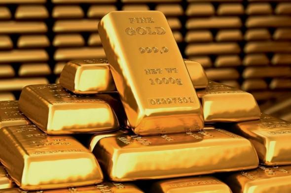 الذهب يتجه لأول مكاسب في 3 أسابيع مع تراجع الدولار