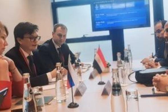 وزير الصناعة يستعرض مع وزير الزراعة الروسى إنشاء مركز لوجيستى للحبوب فى مصر