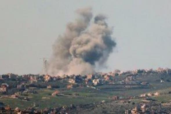 إعلام لبناني: طيران الاحتلال يشن غارة على بلدة حولا جنوبى لبنان
