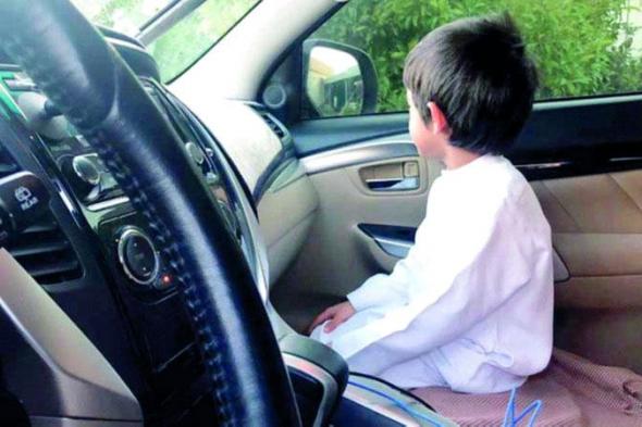 6 إجراءات لضمان سلامة الأطفال داخل السيارات