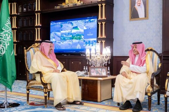 أمير الباحة يستقبل مساعد وزير الرياضة ويبحث أوضاع واحتياجات أندية المنطقة