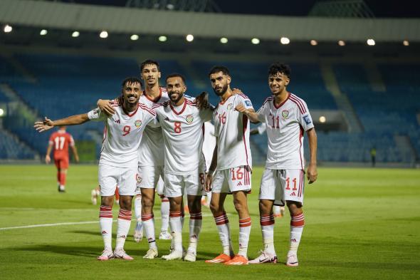 منتخب الإمارات يختتم استعداداته غداً لمواجهة البحرين في التصفيات المزدوجة