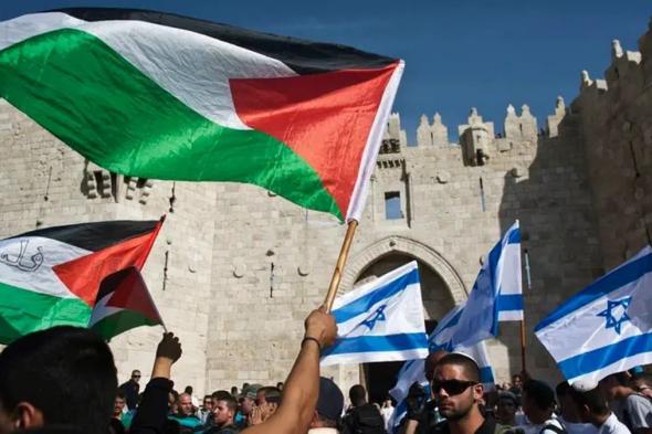 منع رفع أعلام فلسطين وإسرائيل بمناطق المشجعين في كأس أوروبا 2024