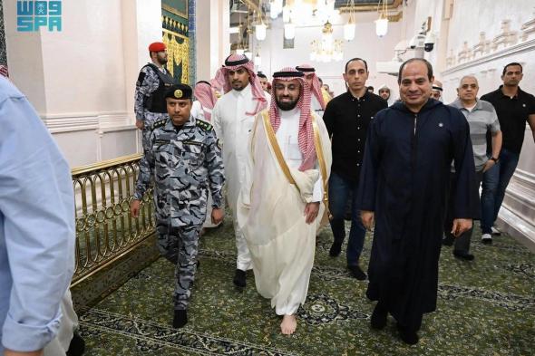 الرئيس المصري يزور المسجد النبوي الشريف