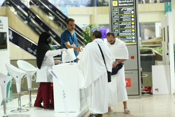 "حج بوعي" بمطار الملك فهد: 60 متطوعا لتوعية الحجاج وتقديم الرعاية الصحية