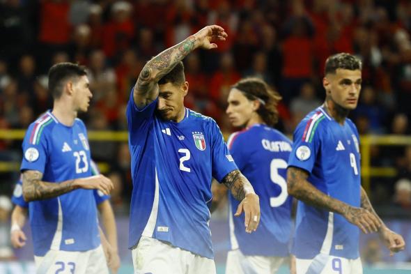 إيطاليا تستهل حملة الدفاع عن لقبها بفوز صعب على ألبانيا