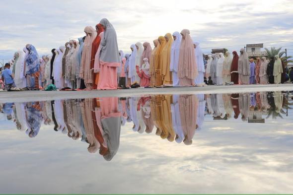 بالصور: لم تخل من المشاهد الطريفة.. هكذا احتفل المسلمون بعيد الأضحى حول العالم
