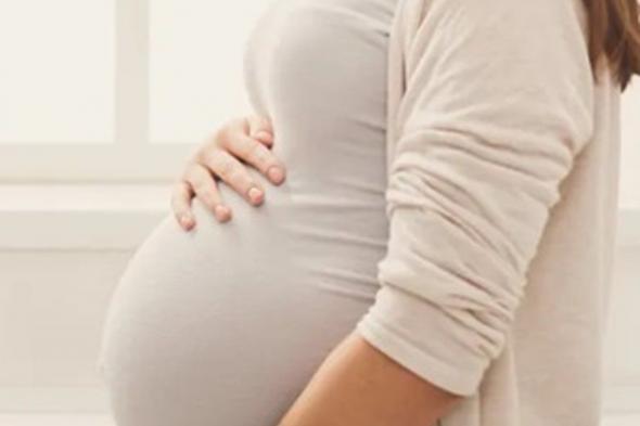 المرأة الحامل في الحر الشديد.. مخاطر وأمراض كثيرة تهدد صحة الجنين