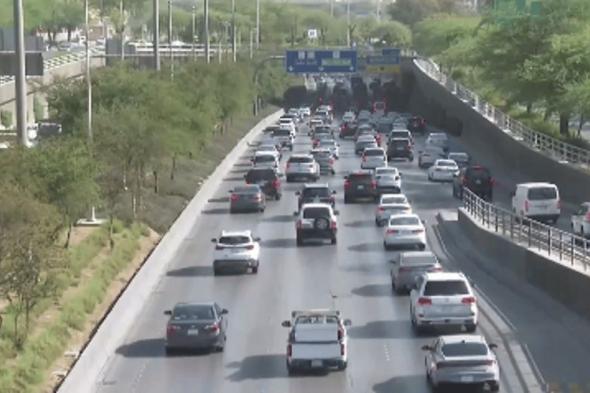 بالفيديو.. الحركة المرورية على طريق الملك فهد في الرياض بعد إجازة العيد  
