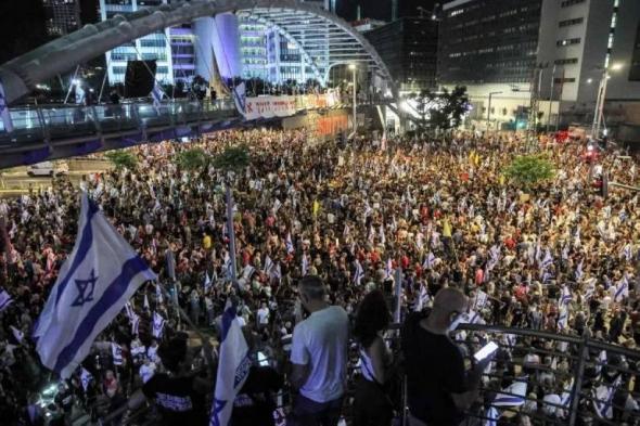 ذوو الأسرى يُصعِّدون من احتجاجاتهم.. المعارضة الإسرائيلية: نتنياهو فاشل