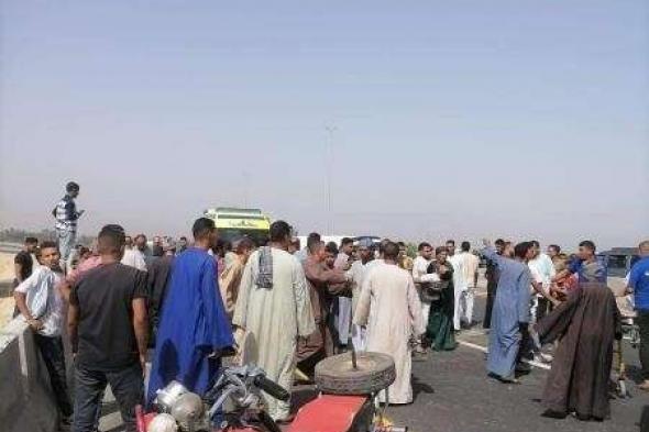 مصرع وإصابة 14 شخصًا بحادث إنقلاب ميكروباص بالصحراوي الشرقي بسوهاجاليوم الأحد، 23 يونيو 2024 09:05 مـ   منذ 18 دقيقة