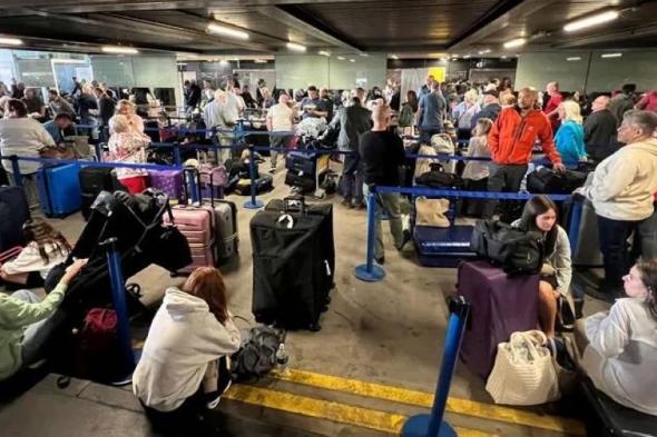 انقطاع الكهرباء يُربك مطار مانشستر البريطاني.. إلغاء وتأجيل الرحلات المغادرة