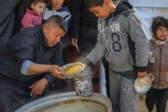 طبيب أمريكى ضمن عمليات الإغاثة فى غزة: رأيت معاناة كل العائلات من نقص الغذاء