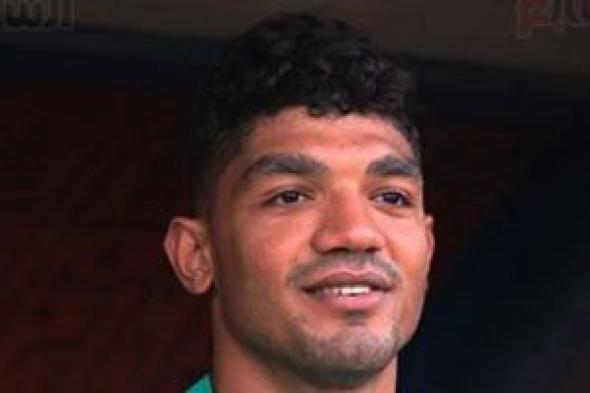 الزمالك يجدد عقد الحارس محمد صبحى