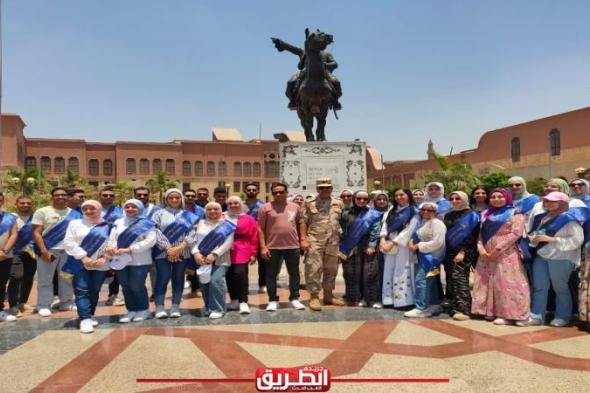 جامعة الإسكندرية تحتفل بذكرى ثورة 30 يونيو بزيارات طلابية لعدة مواقع عسكريةاليوم الأحد، 30 يونيو 2024 10:38 مـ
