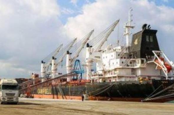 ميناء دمياط ينضم للموانئ المسموح لها بالإفراج عن الأقمشة ومصنوعاتها