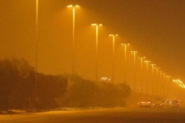 "الأرصاد": أتربة مثارة ورياح نشطة وتدنٍّ في الرؤية على عدد من محافظات الرياض