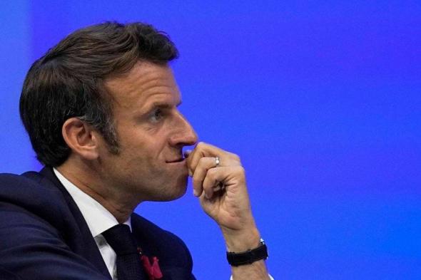 زعيمة اليمين المتطرف الفرنسي تعلن “القضاء” على الرئيس ماكرون.