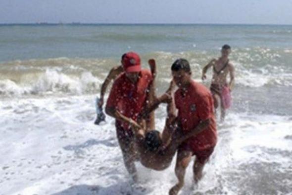 جيجل.. انقاذ 4 شباب من الغرق بشاطىء المنار الكبير