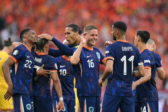 نتيجة مباراة هولندا ورومانيا في كأس أمم أوروبا