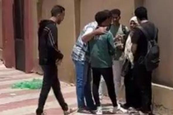 تباين آراء طلاب الثانوية العامة بعد أداء امتحان اللغة الإنجليزية فى بورسعيد.. فيديو