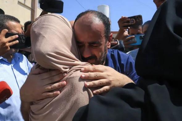 مدير مستشفى الشفاء بغزة بعد إطلاق سراحه: الإسرائيليون عذبونا بالكلاب البوليسية والهراوات