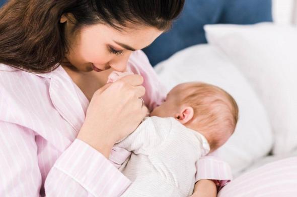  10علامات تدل على خلل الهرمونات بعد الولادة اعرفيها وتعاملي معها برفق