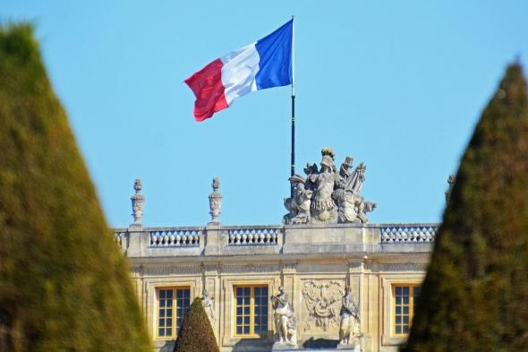 ابتداء من هذا التاريخ.. فرنسا تبسط إجراءات تجديد إيصالات تصريح الإقامة للأجانب