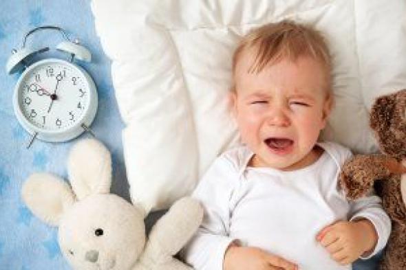 استشاري يوضح أعراض الجفاف عند الأطفال حديثي الولادة وطرق التعامل معه