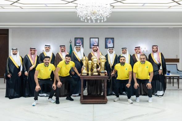 نائب أمير الشرقية يستقبل رئيس وأعضاء نادي الخليج
